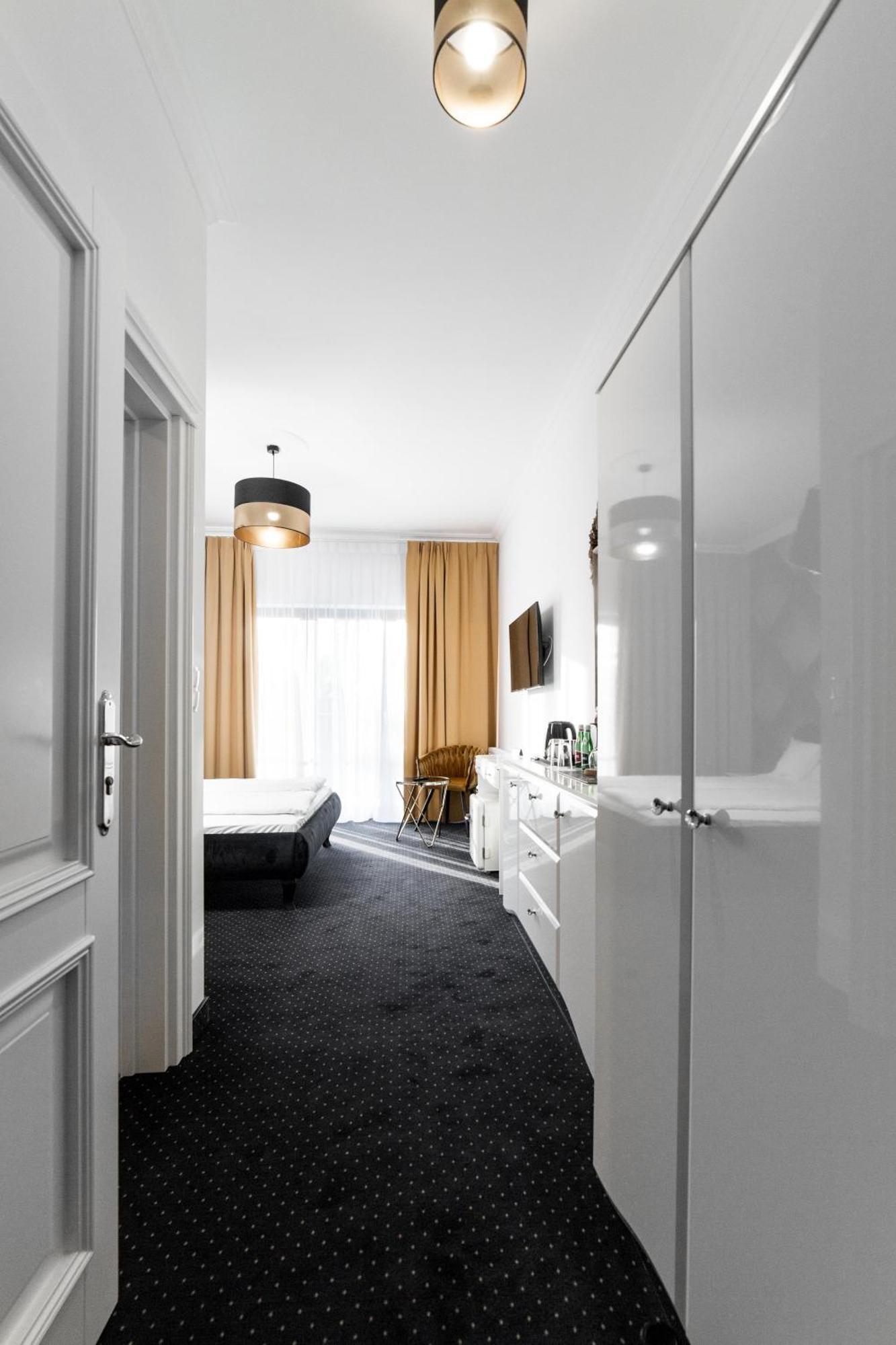 Poludnik Park Boutique Hotel Conference&Spa Stargard Szczeciński エクステリア 写真